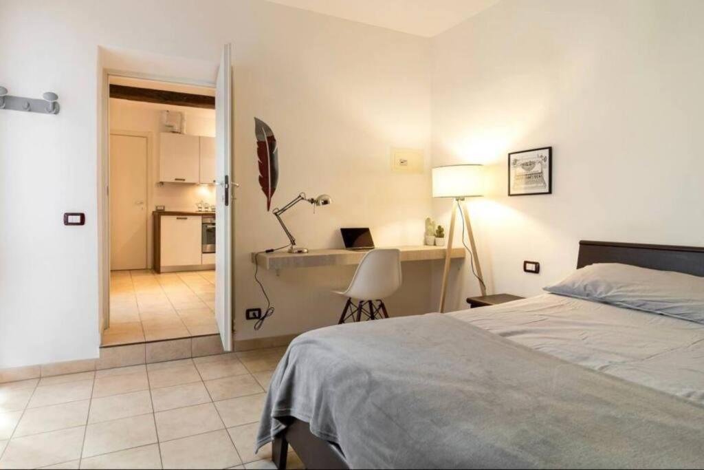 Appartamento Mia. Centro Storico Luino Exterior foto