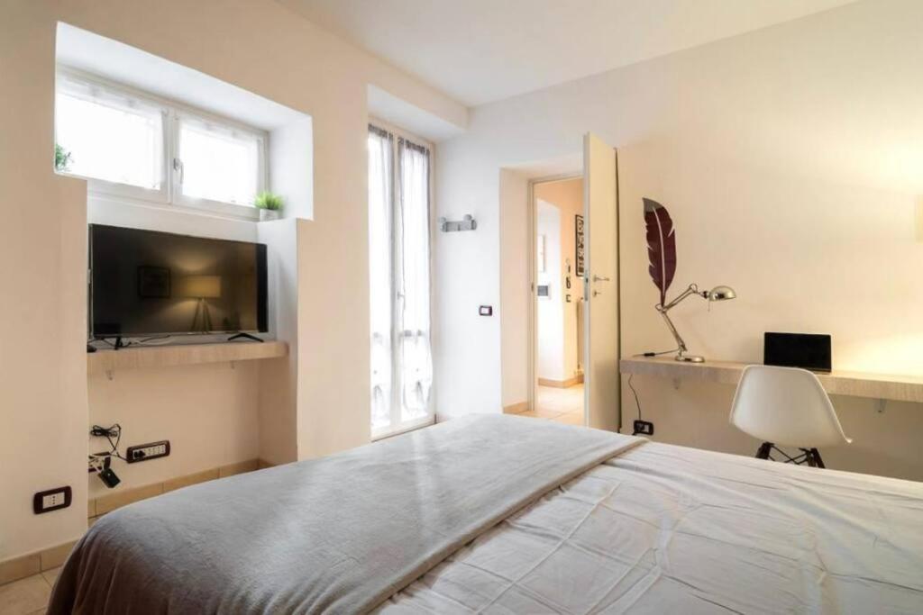 Appartamento Mia. Centro Storico Luino Exterior foto